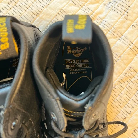 Dr Martens size 12 black leather boots NN29 7SW - Picture 7 of 9